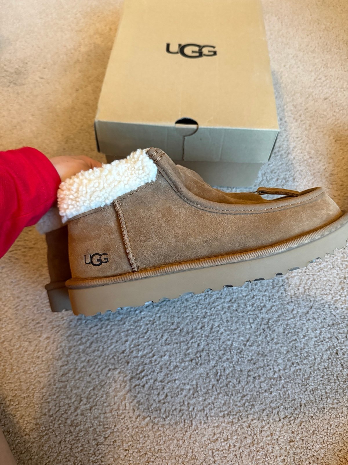 BNWT UGG Funkarra Women’s Boots Size 9 w/ Box