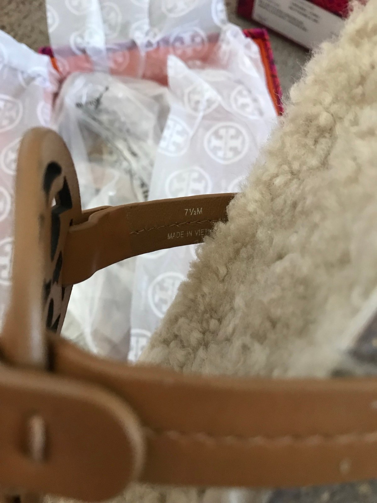 Tory Burch Miller Sandals Cloud Shearling Nappa Leather Size 7.5 w/ Box