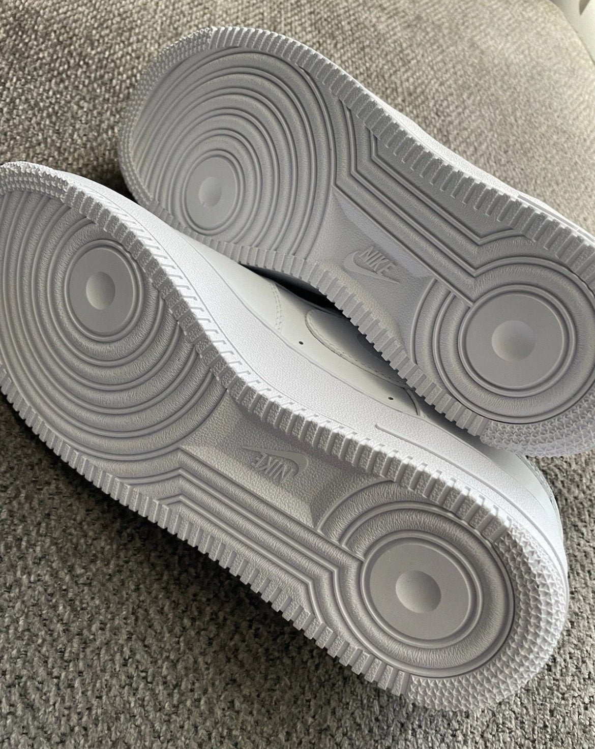 Men’s Nike Air Force 1 AF1’s white 11