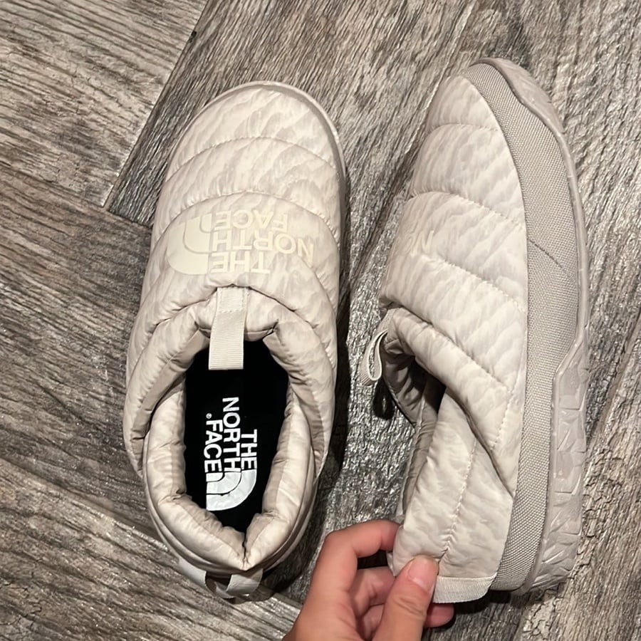 The North Face Nuptse Mule Mens Slippers 8