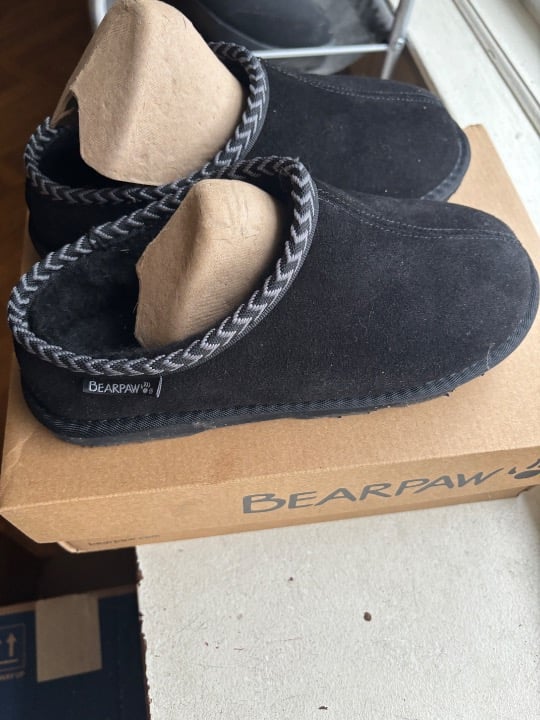 bearpaw tabitha , 8, black BNIB